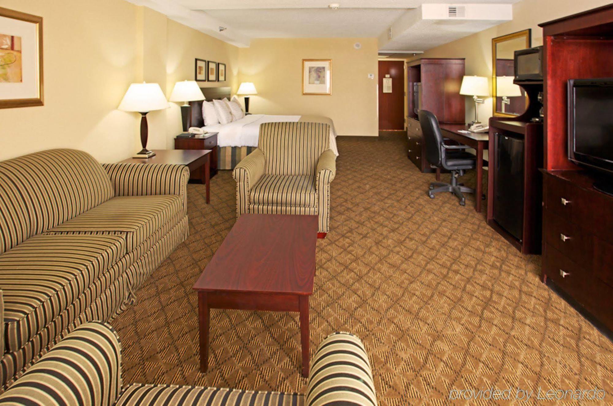 Holiday Inn Hotel And Suites Beaumont-Plaza I-10 & Walden, An Ihg Hotel Номер фото